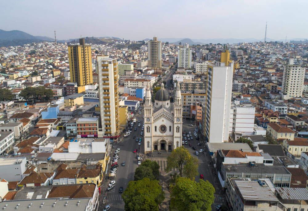 Problema de moradores de rua em Pouso Alegre só não é pior que ruas alagadas durante as chuvas