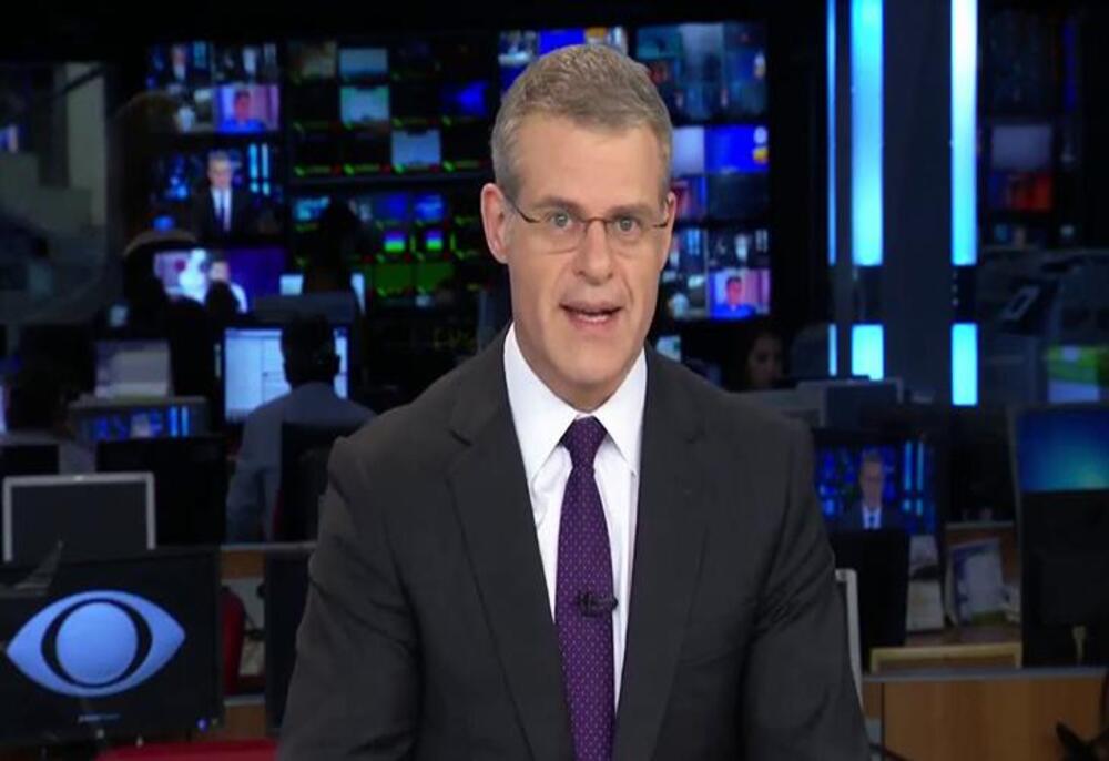 Eduardo Oinegue, apresentador do Jornal da Band, defecou pela boca ao falar de redução da jornada de trabalho